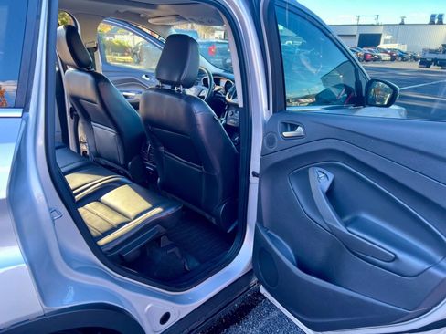 Used 2018 Ford Escape Titanium w/ Ford Safe & Smart Package image 11