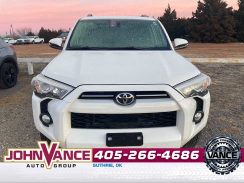 Used 2020 Toyota 4Runner SR5 Premium image 10