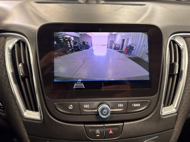 Used 2020 Chevrolet Malibu LT FWD image 38