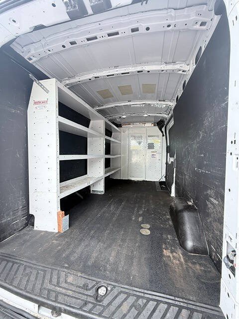 Used 2021 Ford Transit 250 Medium Roof w/ Load Area Protection Package RWD image 16