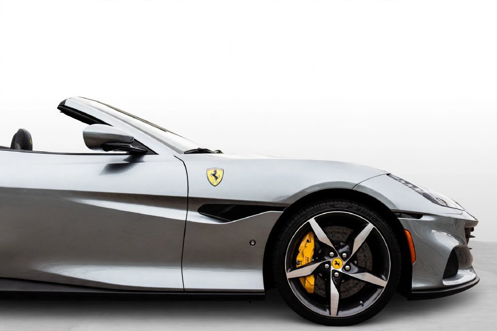 Certified 2022 Ferrari Portofino M RWD image 17