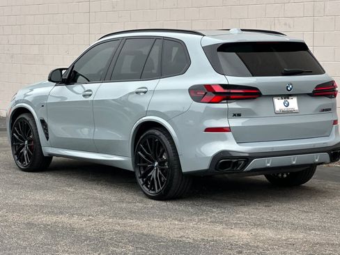 Used 2025 BMW X5 M60i w/ Executive Package image 7