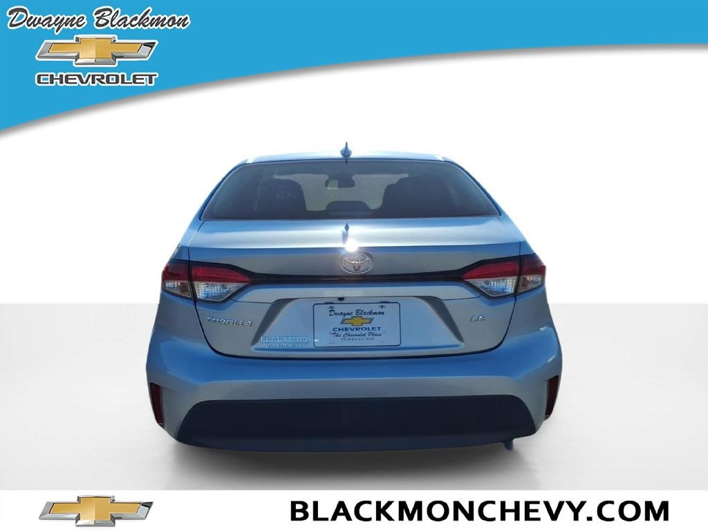 Used 2024 Toyota Corolla LE FWD image 4