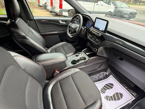 Used 2025 Ford Escape ST-Line image 11