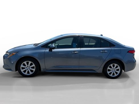 Used 2024 Toyota Corolla LE FWD image 2