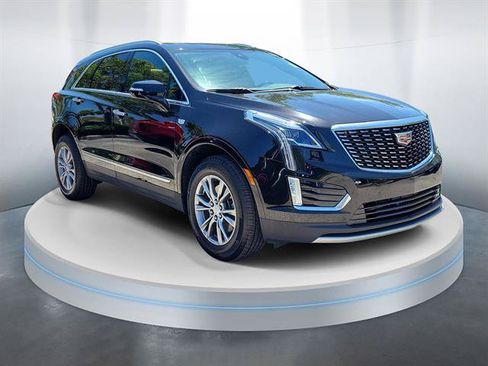 Certified 2023 Cadillac XT5 Premium Luxury FWD image 2