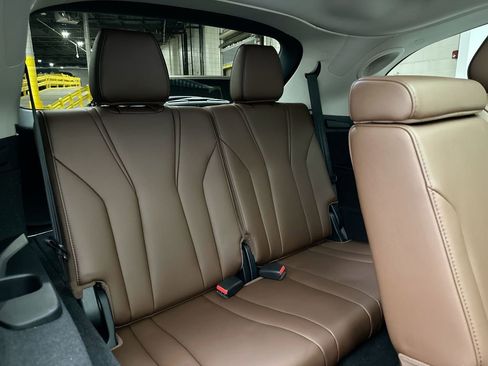 Used 2024 Acura MDX SH-AWD w/ Advance Package image 20