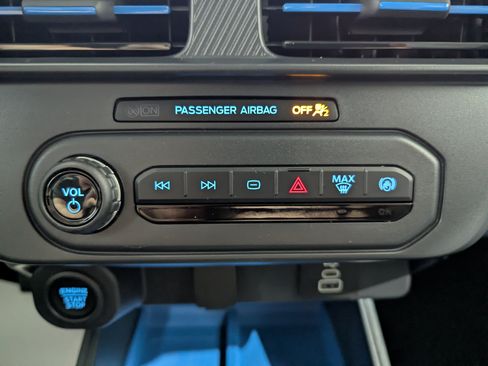 Used 2026 Ford Maverick XLT w/ XLT Luxury Package AWD/4WD image 19