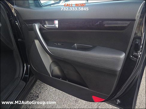 Used 2014 Kia Sorento EX image 18