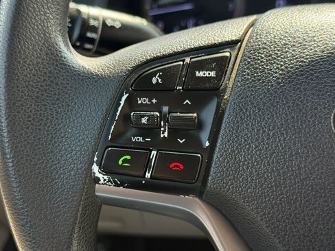 Used 2018 Hyundai Tucson SE image 15