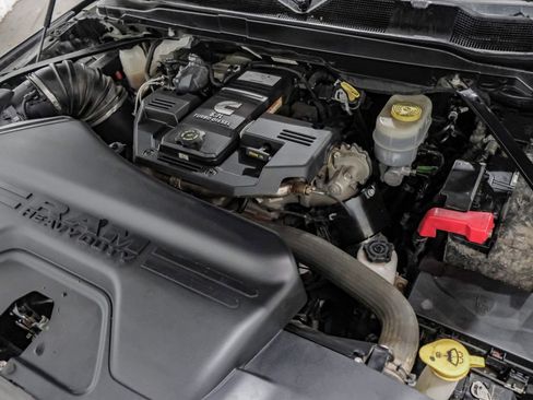 Used 2020 RAM 3500 Laramie w/ Night Edition image 58