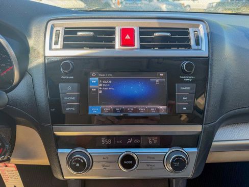 Used 2018 Subaru Outback 2.5i AWD/4WD image 9