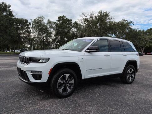 Used 2023 Jeep Grand Cherokee 4WD 4xe image 8