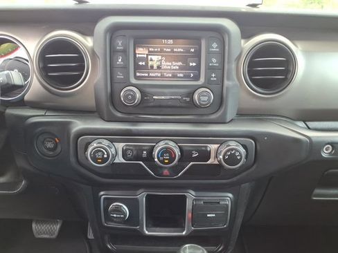 Used 2020 Jeep Wrangler Unlimited Sport AWD/4WD image 23