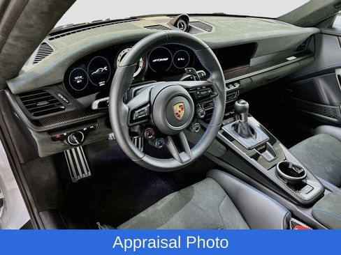 Certified 2024 Porsche 911 GT3 RS RWD image 4