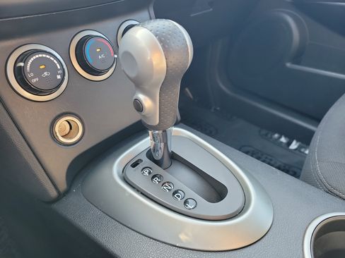 Used 2011 Nissan Rogue SV image 31