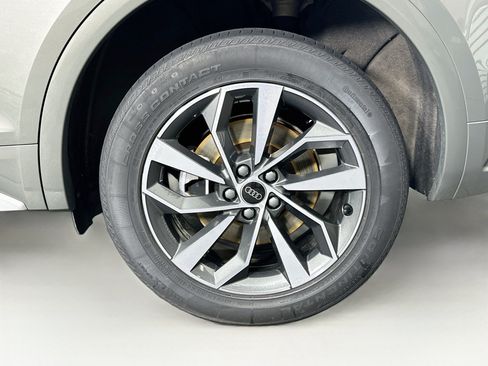 Used 2024 Audi Q5 2.0T Premium Plus AWD/4WD image 11
