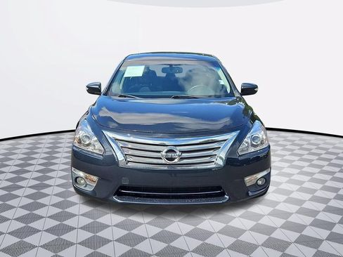 Used 2015 Nissan Altima 2.5 SV w/ Convenience Package FWD image 9
