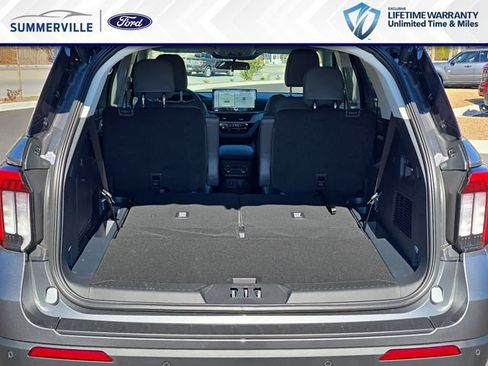 New 2026 Ford Explorer Active RWD image 14