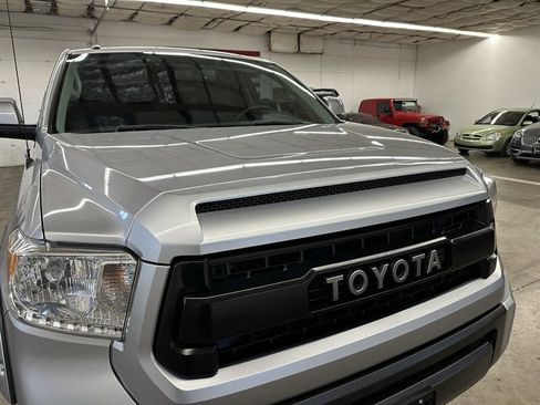 Used 2016 Toyota Tundra SR5 w/ TRD Off Road Package image 31