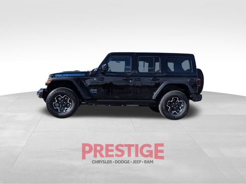 Used 2022 Jeep Wrangler Unlimited Rubicon 4xe w/ Safety Group AWD/4WD image 13