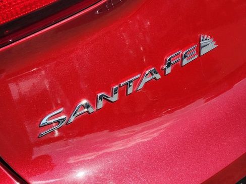 Used 2019 Hyundai Santa Fe SEL FWD image 12