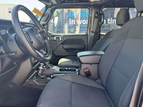 Used 2023 Jeep Wrangler Unlimited Sport AWD/4WD image 13