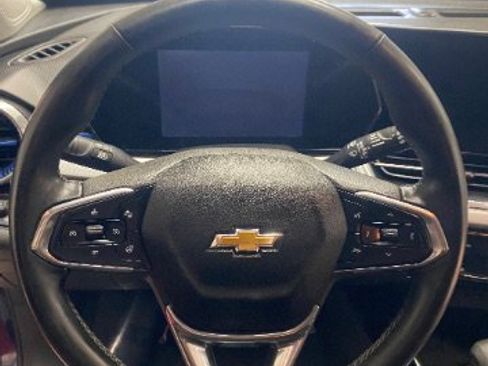 Used 2024 Chevrolet Trax LT w/ Driver Confidence Package image 19