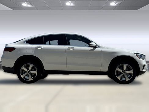 Used 2023 Mercedes-Benz GLC 300 4MATIC Coupe image 7