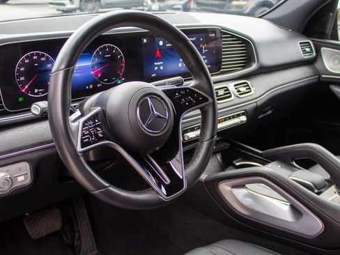Used 2025 Mercedes-Benz GLE 350 4MATIC image 9