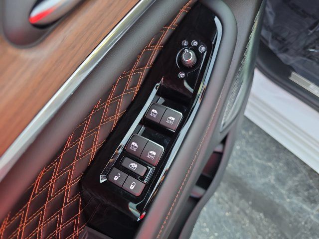 Used 2023 Jeep Grand Cherokee L Summit w/ Advanced Protech Group IV AWD/4WD image 30