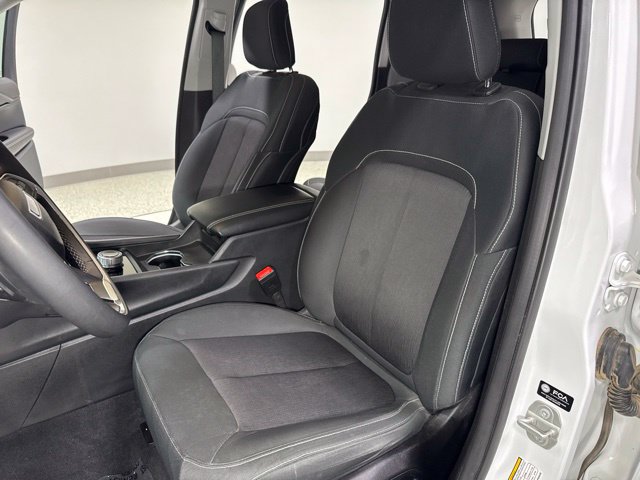 Used 2023 Jeep Grand Cherokee Laredo AWD/4WD image 13