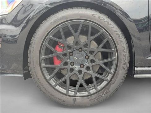 Used 2015 Volkswagen GTI SE FWD image 10