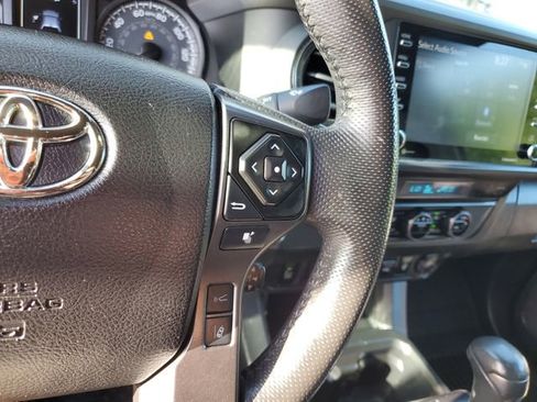Used 2022 Toyota Tacoma TRD Off-Road w/ Technology Package RWD image 29