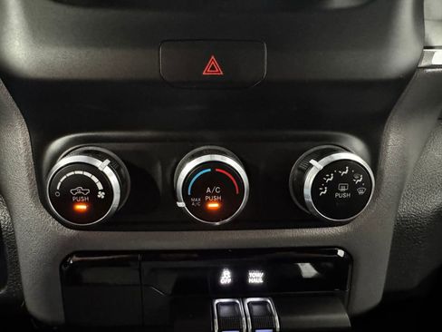 Used 2022 RAM 1500 Big Horn AWD/4WD image 31