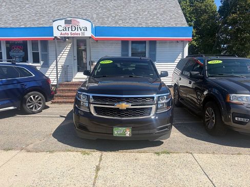Used 2019 Chevrolet Tahoe LT w/ Max Trailering Package AWD/4WD image 1