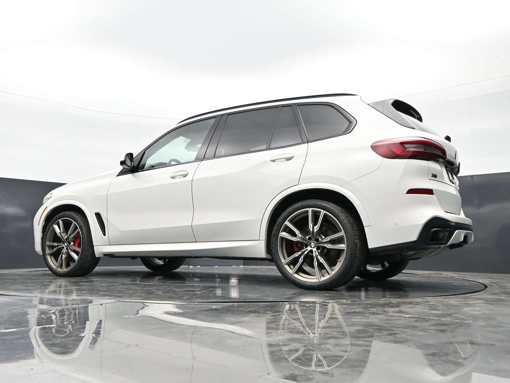 Used 2021 BMW X5 M50i AWD/4WD image 48
