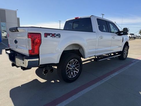 Used 2019 Ford F250 Lariat w/ Lariat Value Package image 4
