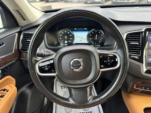 Used 2016 Volvo XC90 T6 Momentum w/ Momentum Plus Package AWD/4WD image 22