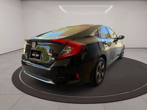 Used 2019 Honda Civic LX image 5