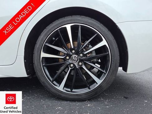 Certified 2019 Toyota Camry XSE FWD image 19