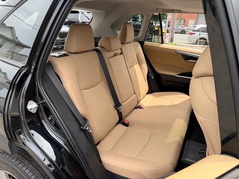 Used 2023 Toyota RAV4 XLE w/ Convenience Package AWD/4WD image 12