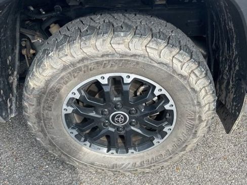 Used 2022 Toyota Tundra SR5 image 4