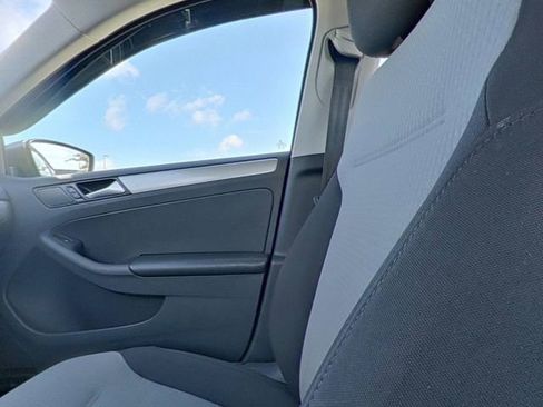 Used 2017 Volkswagen Jetta S FWD image 26