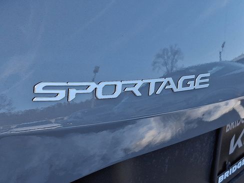 New 2026 Kia Sportage EX image 5