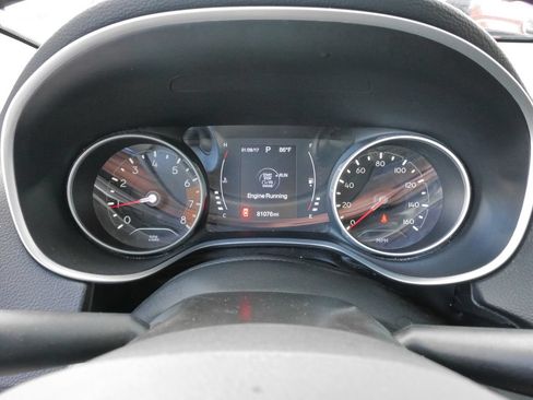 Used 2019 Jeep Compass Latitude FWD image 24