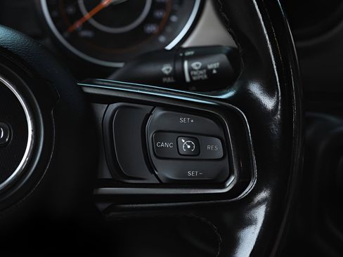 Used 2020 Jeep Gladiator Sport w/ Quick Order Package 24S image 25