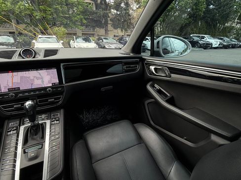 Used 2020 Porsche Macan AWD/4WD image 11