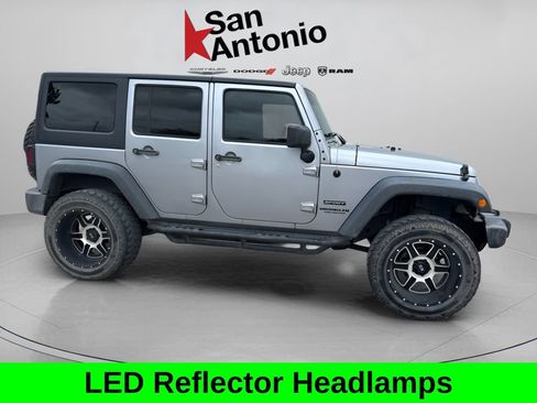 Used 2017 Jeep Wrangler Unlimited Sport w/ Quick Order Package 24S AWD/4WD image 16