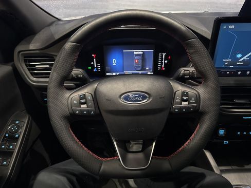 Certified 2023 Ford Escape ST-Line w/ Tech Pack #1 image 29